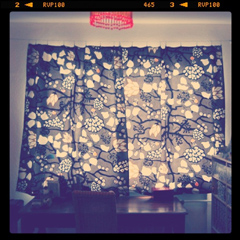 curtain_feat