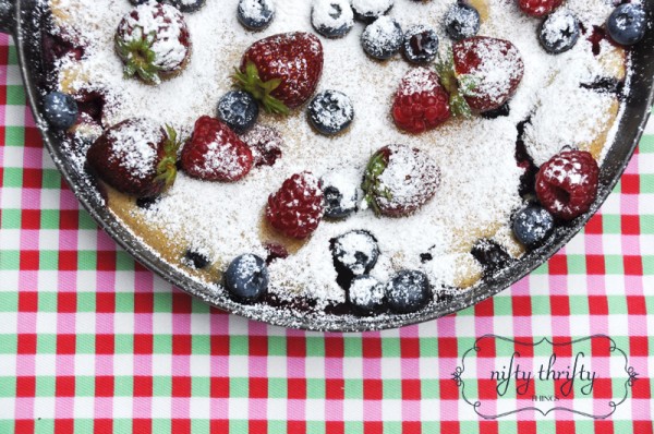 смешанные Clafoutis ягоды из {отличная экономных вещи}