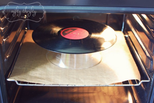 recycled: record bowl from {nifty thrifty things}