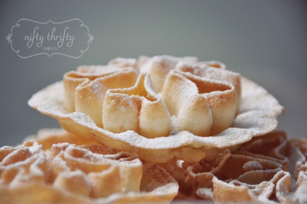 rosette waffles from {nifty thrifty things}