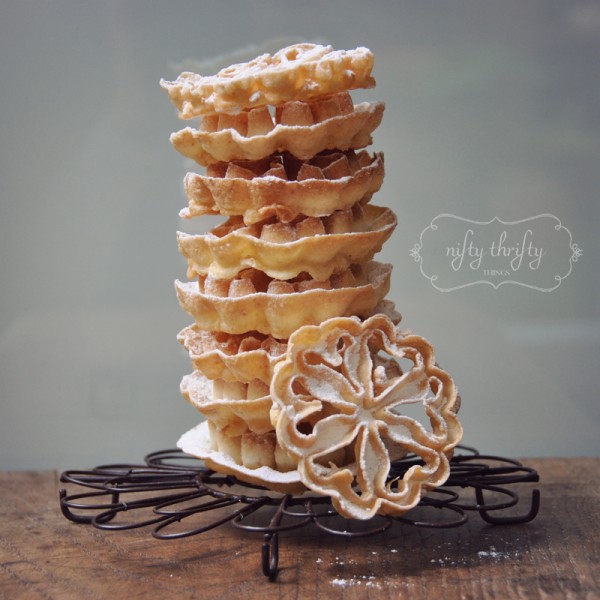 rosette waffles from {nifty thrifty things}