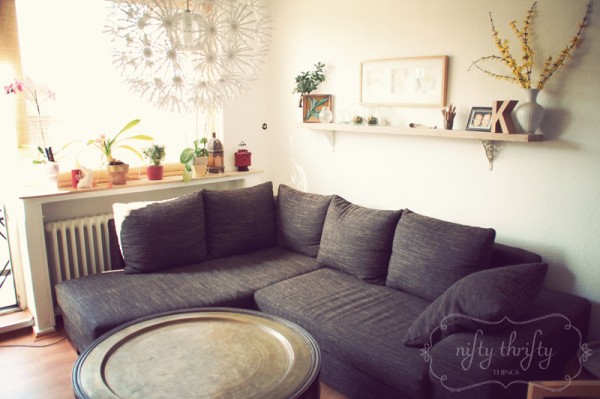 DIY pillow cover from {nifty thrifty things}